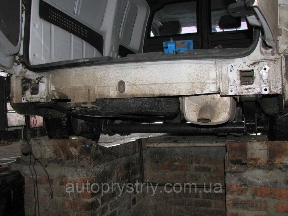 Фаркоп Volkswagen Caddy 2004 - 2020 рр. Прицепное на Фольксваген Кадди