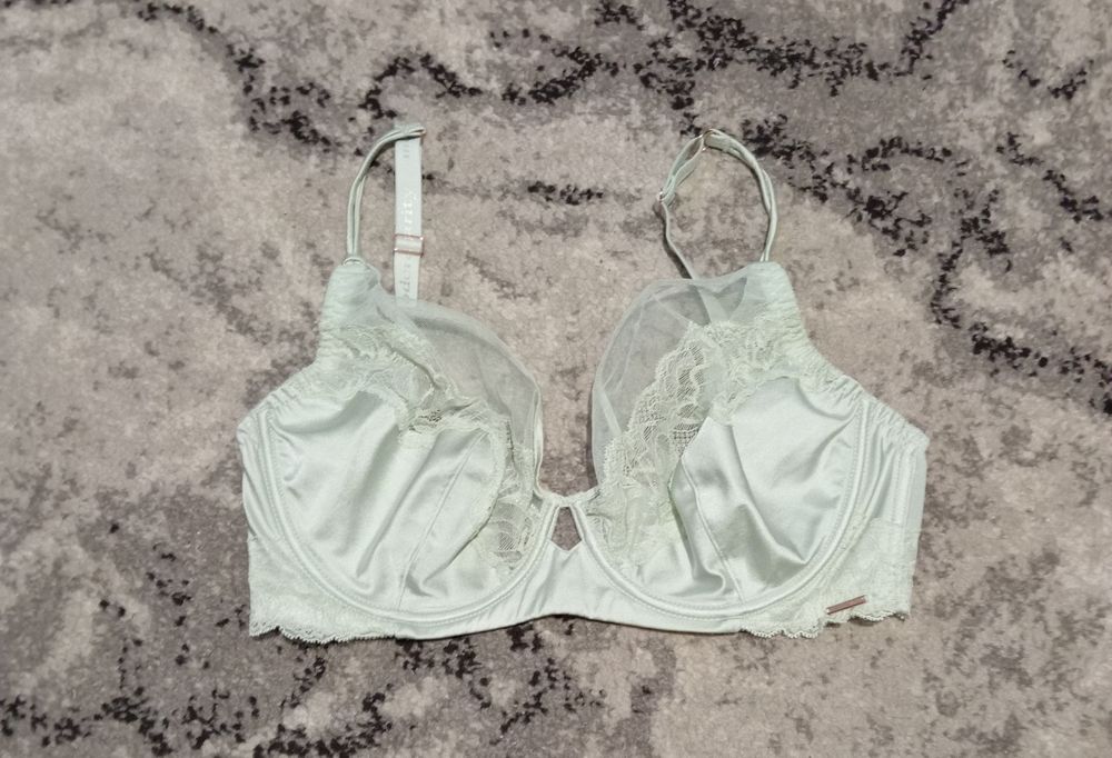 Бюстгальтер бренду Modern rarity 70E