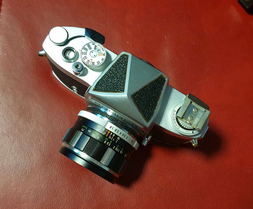 BDB aparat fotograficzny SOLIGOR TM . Sprawny  . Stan jak nowy . Tanio