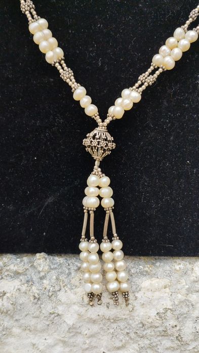 Colar de pérolas com elementos de prata  vintage