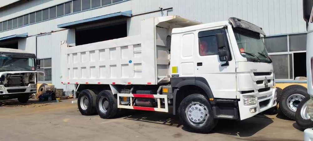 Самосвал  б/у  HOWO из Китая