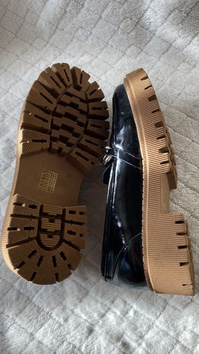 Лофери жіночі.