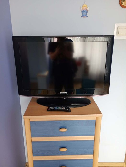 Telewizor Samsung LCD 32cal za 400zł w pełni sprawny