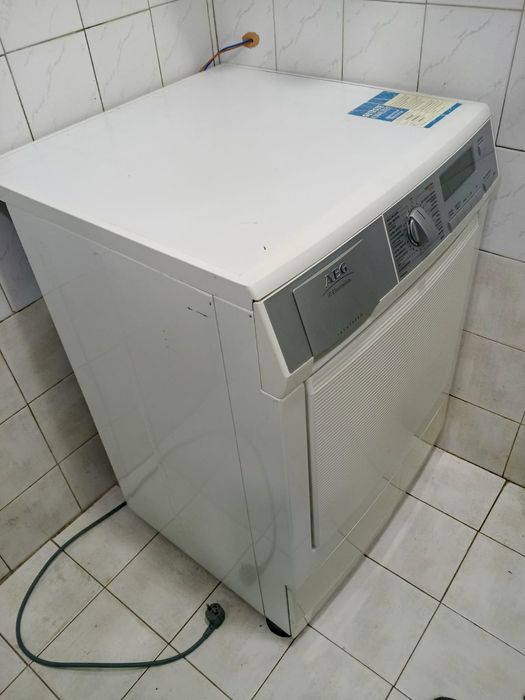 Сушка для одягу Сушильна машина AEG/ Electrolux