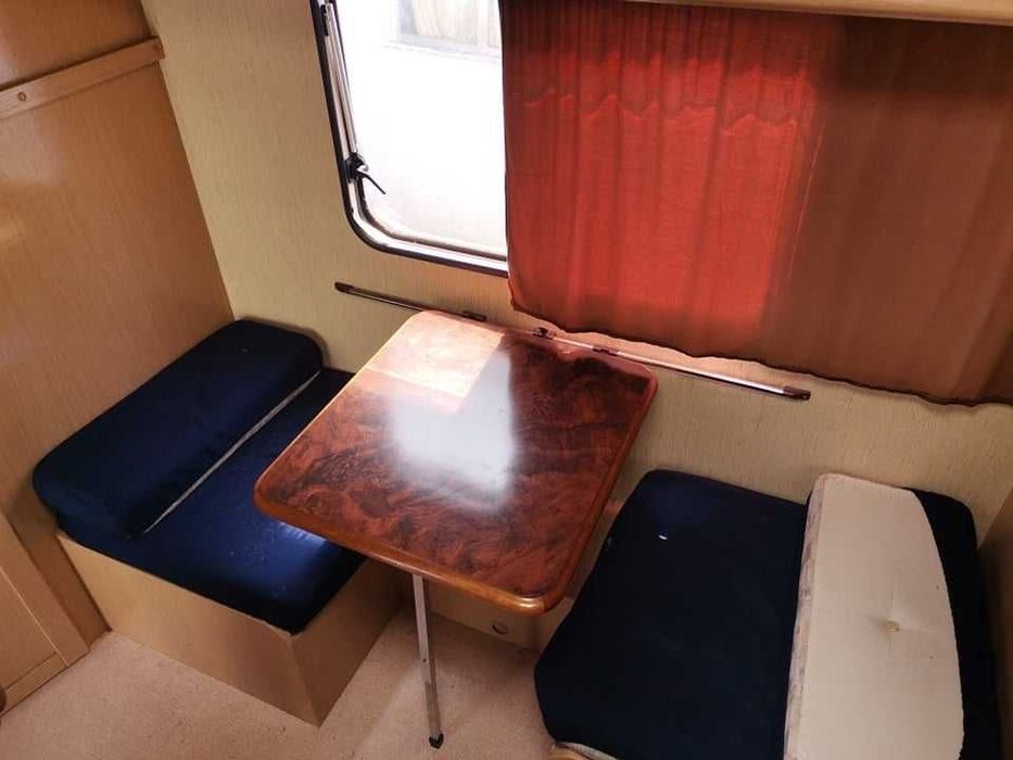 Caravana com documentos