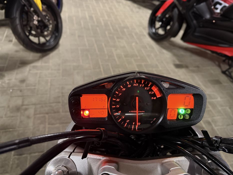 Японский мотоцикл Suzuki GSR 400. 2006г.