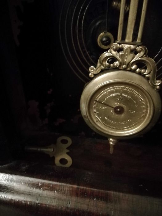 Relógio de capela, estilo gótico - sec XIX