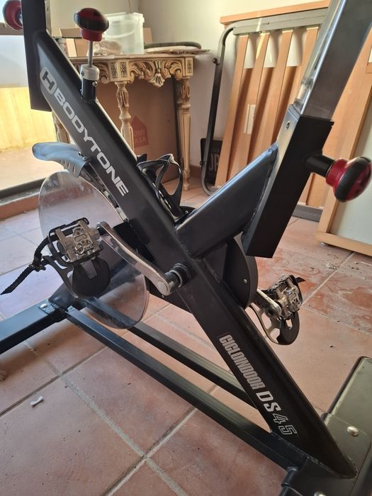 Bicicleta de spinning bodytone