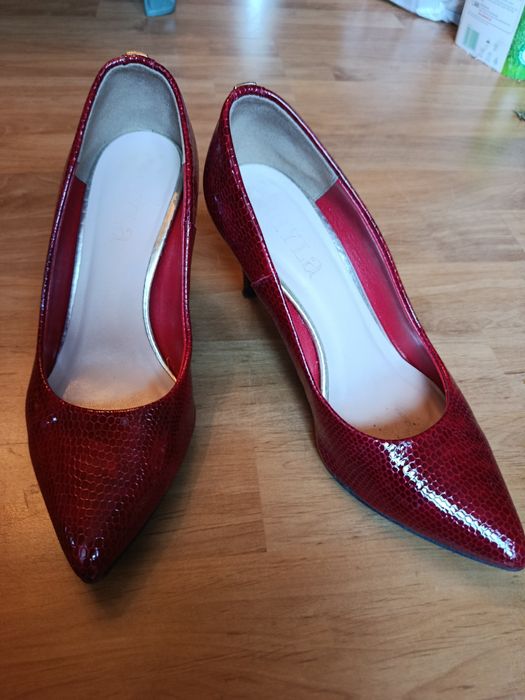 Szpilki Bayla skóra lakierowana, burgund 37