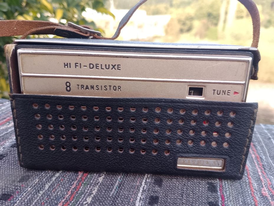 Radio antigo a pilhas