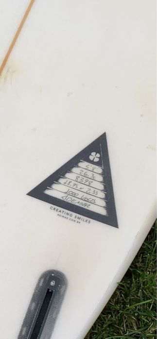 Prancha Surf Akiwas 1000Volts 5,8/18.75/2.35 26.3