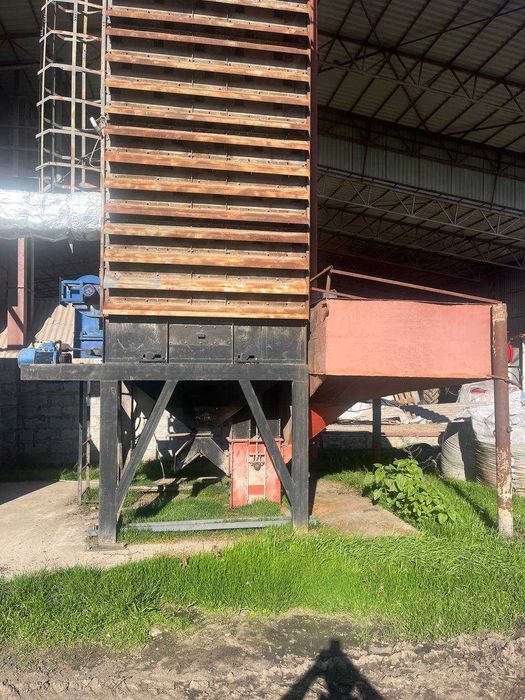 Зерносушарка MZV (Витязь) шахтна на твердому паливі (дровах, соломі)