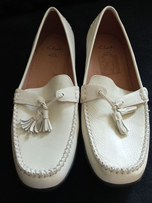 Nowe skórzane mokasyny Clarks