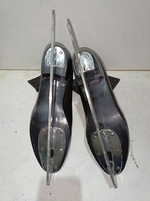 Łyżwy figurowe skóra rozmiar 41