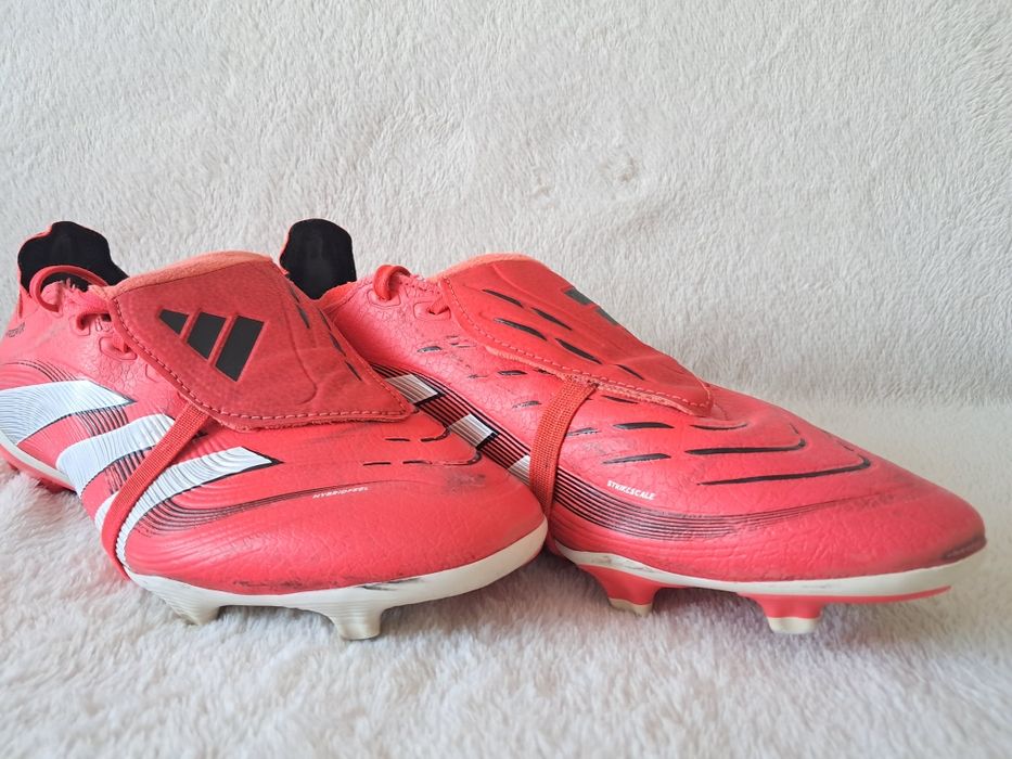 Lanki adidas Predator FG r. 44