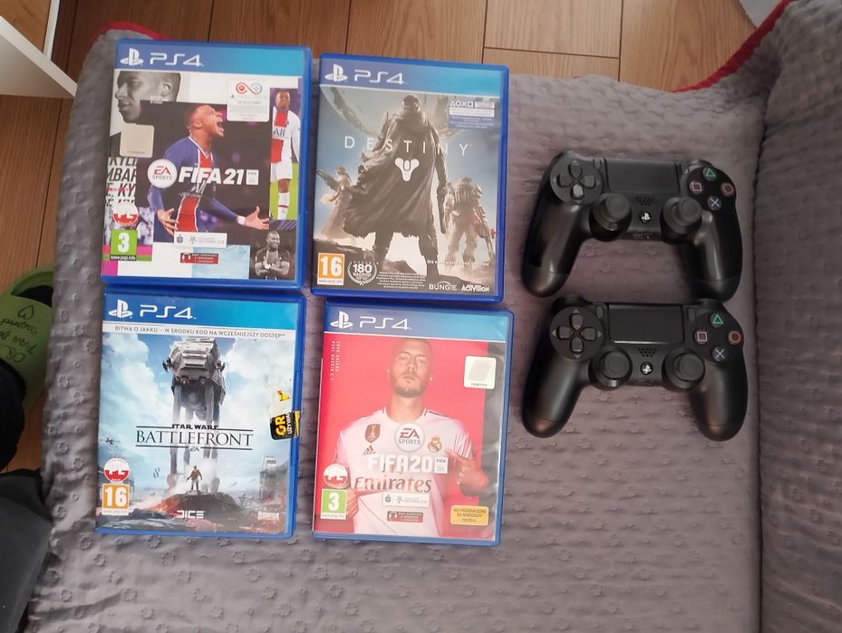 Konsola ps 4 pro