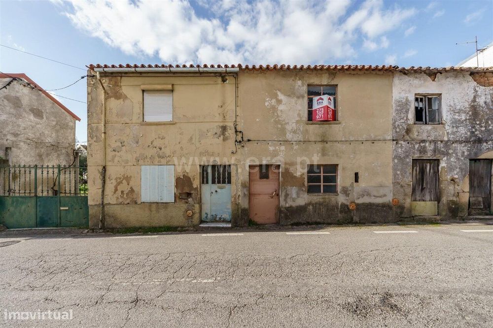 Moradia T2 / Fundão, Fatela
