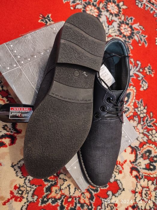 Продам туфлі чоловічі CEVIVO