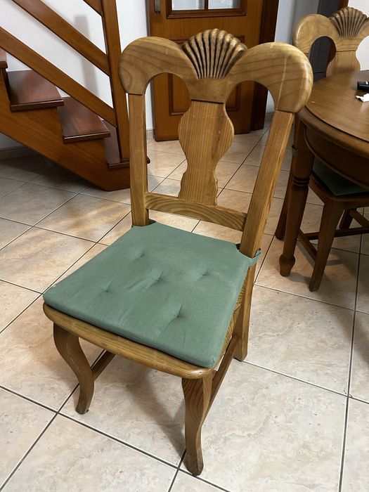 Mesa extensivel + 4 cadeiras