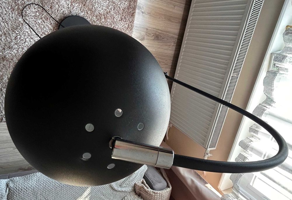 Lampa stojąca Czarna kula   regulacja wysokości.