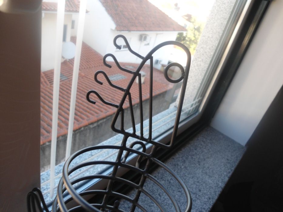 guitarra , suporte para cd , em metal