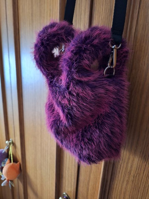 Mala com Pêlo Roxo e Rosa Parfois