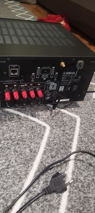 Amplituner Yamaha RX V485