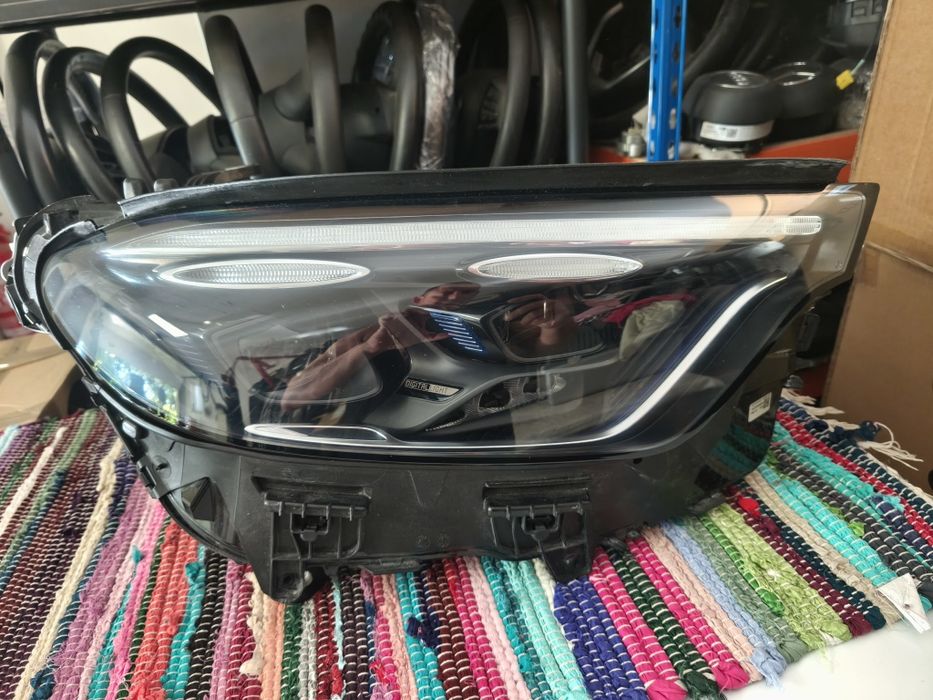 Farol direito Digital Led GLC W254