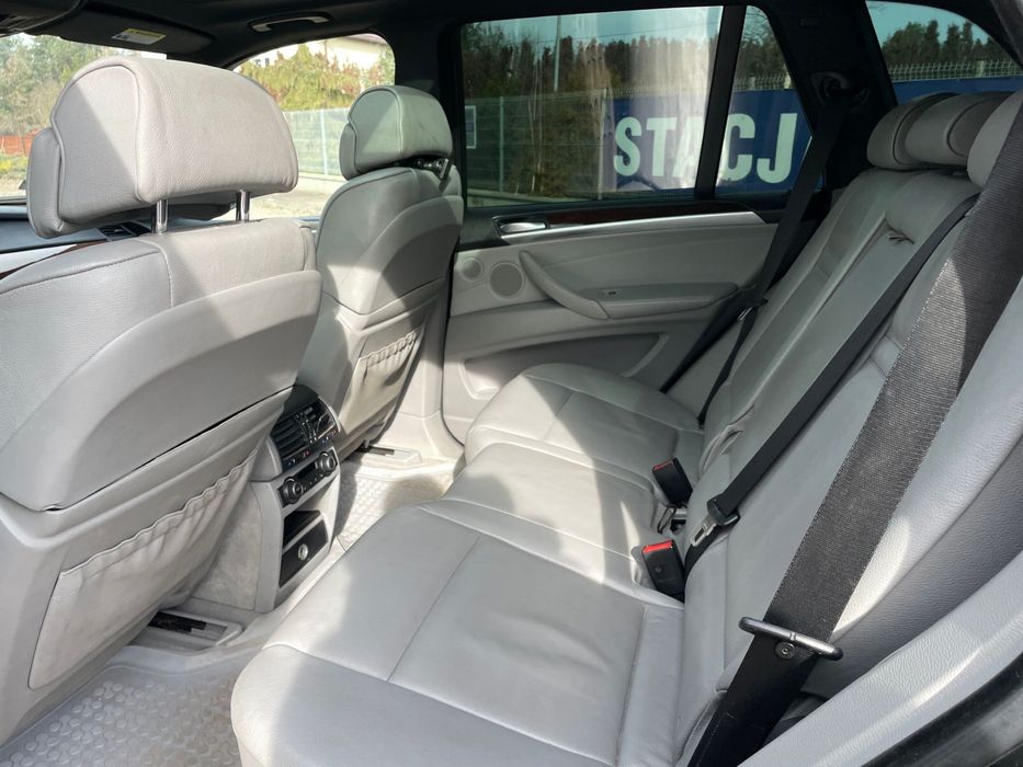 BMW X5 xDrive 2007r 4.8 Benzyna 7 Osobowa 360KM