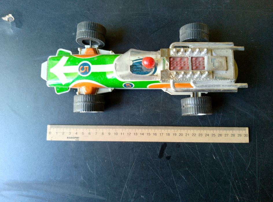Гоночная машинка советская