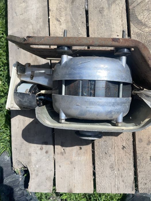 Електродвигун Однофазний асинхронний електромотор 220 v