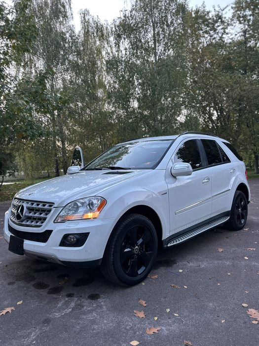 Mercedes- ML 2010рік 3.0D