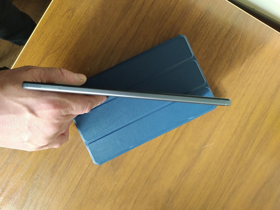 Samsung galaxy tab a7 lite 32GB Wi-fi стан новий.