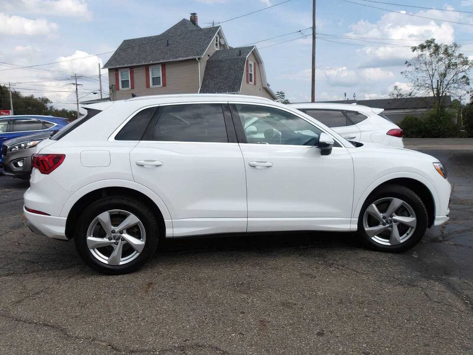 Audi Q3      2019