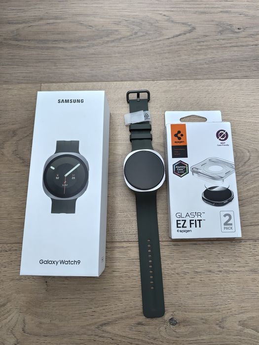 Smartwatch Samsung Galaxy Watch 9 44mm LTE srebrny  gwarancja