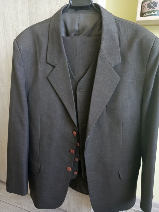 Garnitur męski mało używany