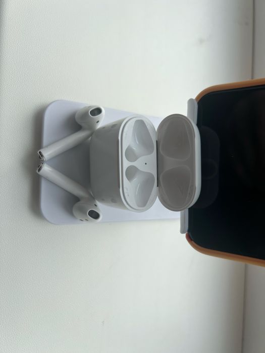 Продам Наушники - Airpods 2