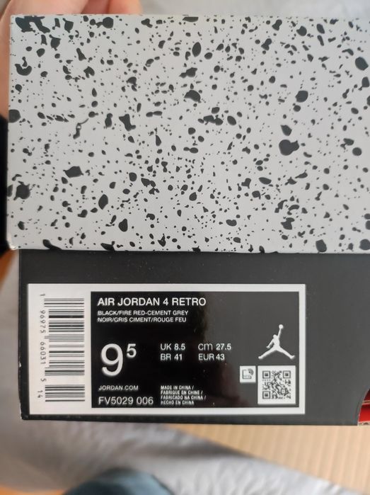 Jordan 4 Rétro (2024) novos Bred reimagined