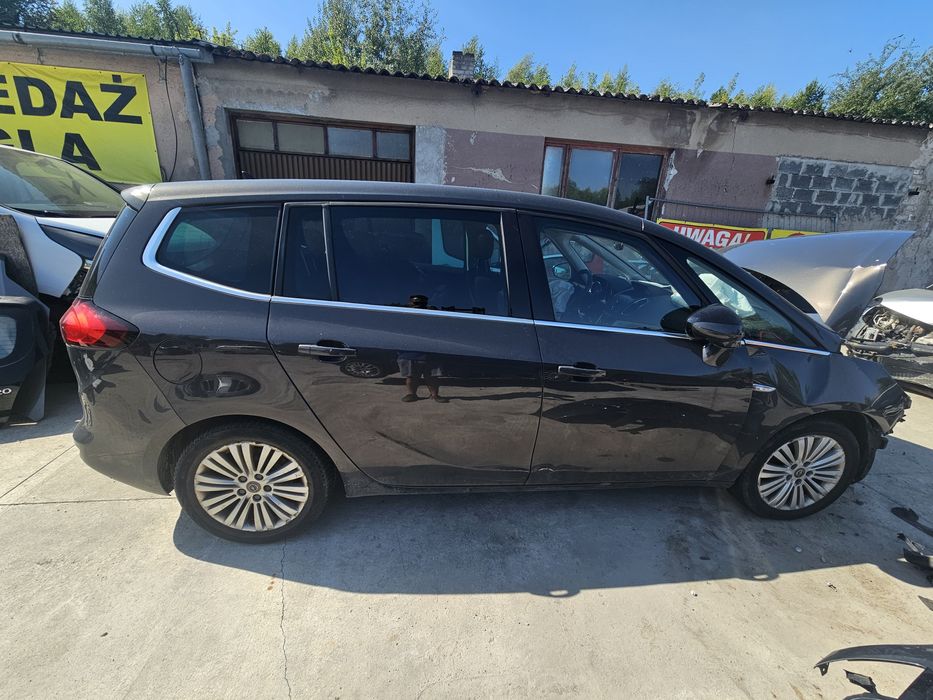 Opel Zafira C wszystkie części