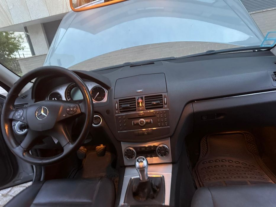 Mercedes 220 CDI Avangard