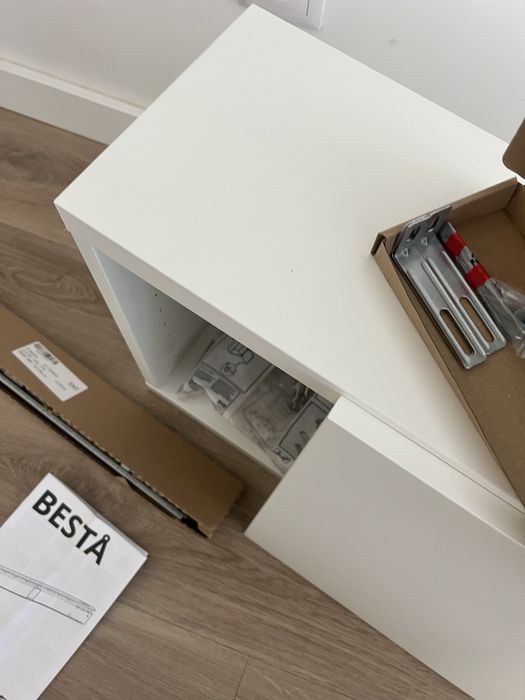Estante c/porta Ikea BESTÅ - NOVO