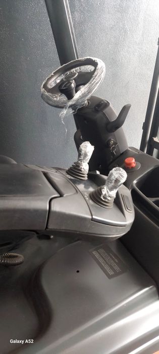 Empilhador Elétrico Linde E16C e E16P