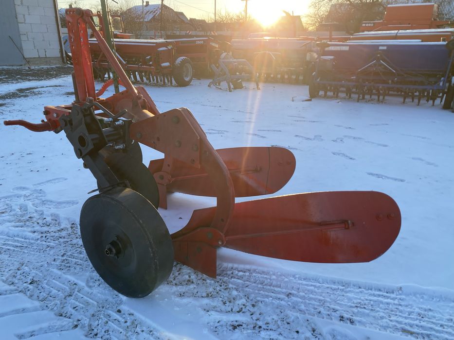 Плуг 2 корпусний  2*40 Kverneland  квернеланд не оборотний