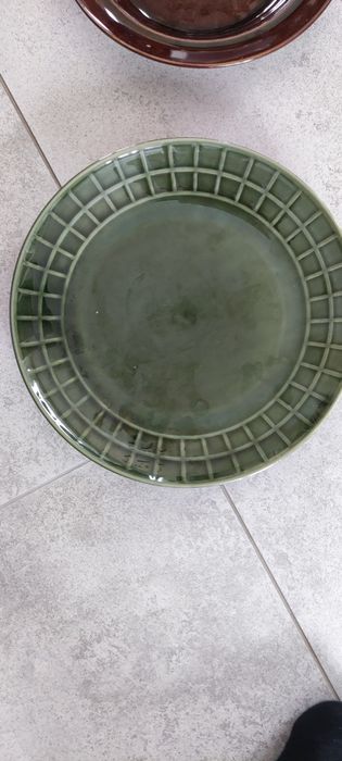 Stare porcelanowe talerze dla kolekcjonerów