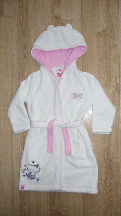 Szlafrok dziewczęcy Hello Kitty rozmiar 122. Marks & Spencer.