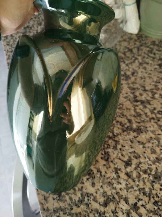 Vaso antigo verde brilhante
