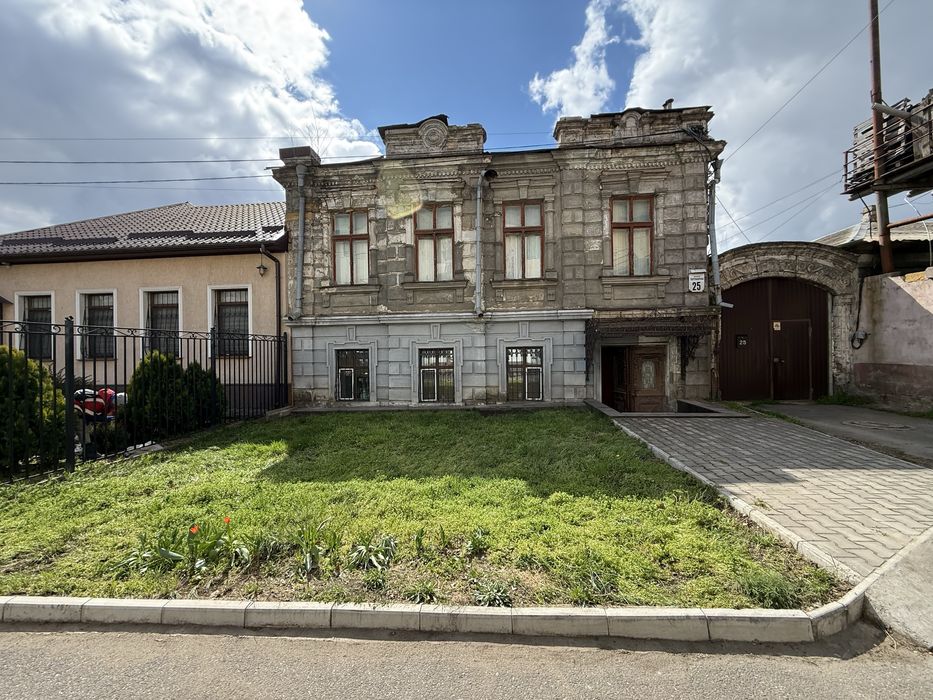 Помещение на Чигрина,район бывшего ресторана Пекин.