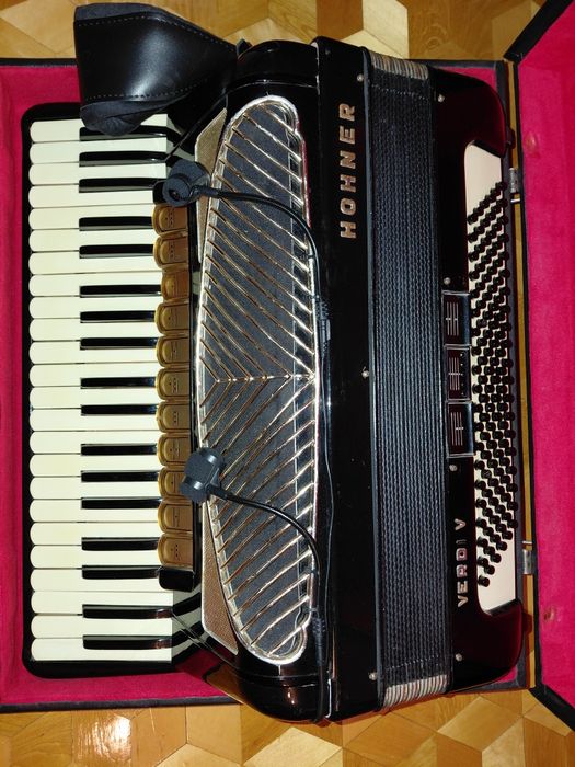 Akordeon 120 basów Hohner Verdi V