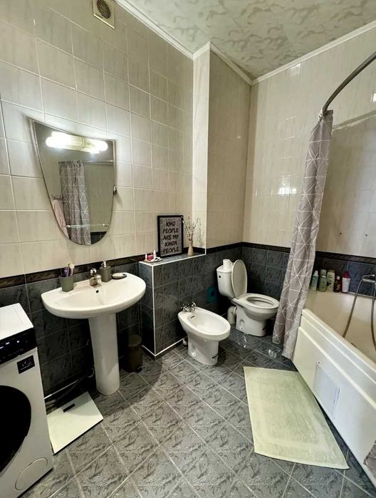 Здається в оренду 2-кімнатна квартира в центрі Києва