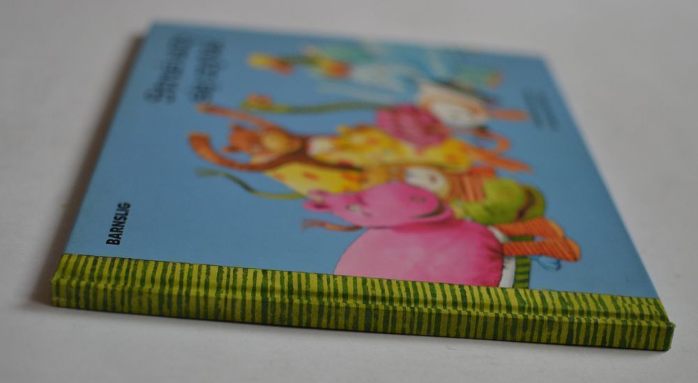 Struś uczy się czytać	Karin Salmson		IMP books		2007